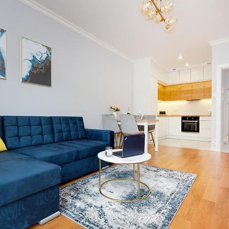 Apartament Dom Przy Okrzei By Renters Prestige Warszawa Eksteriør billede