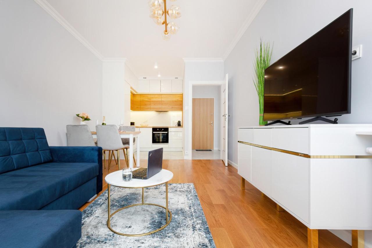 Apartament Dom Przy Okrzei By Renters Prestige Warszawa Eksteriør billede