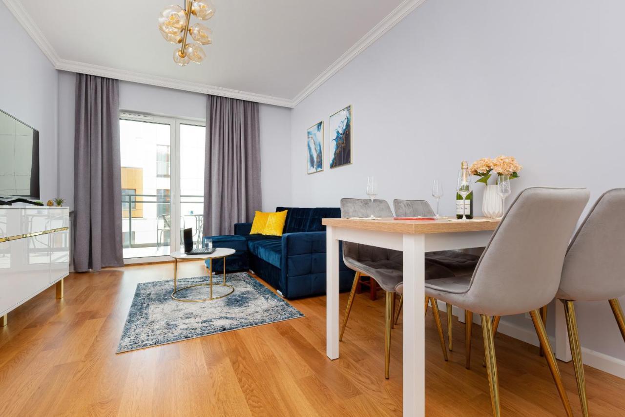 Apartament Dom Przy Okrzei By Renters Prestige Warszawa Eksteriør billede