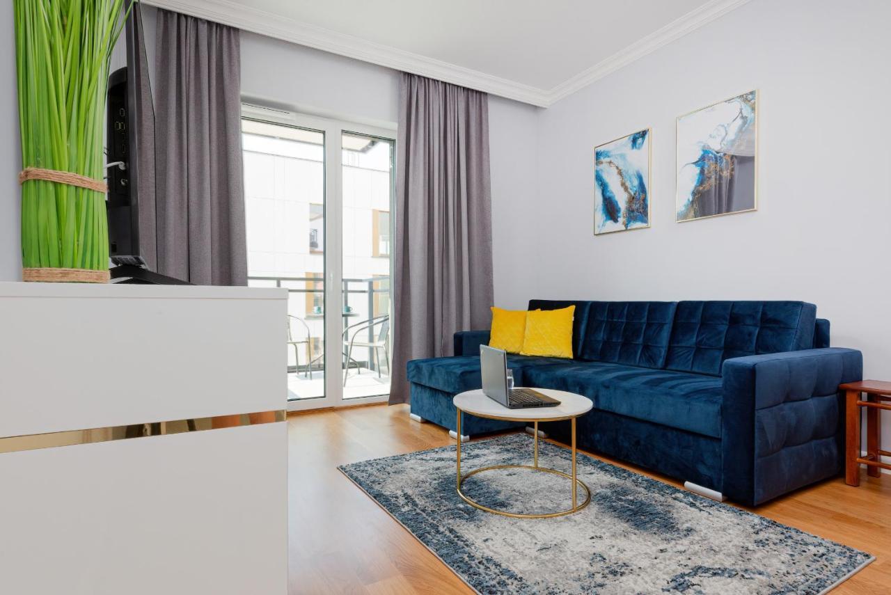 Apartament Dom Przy Okrzei By Renters Prestige Warszawa Eksteriør billede