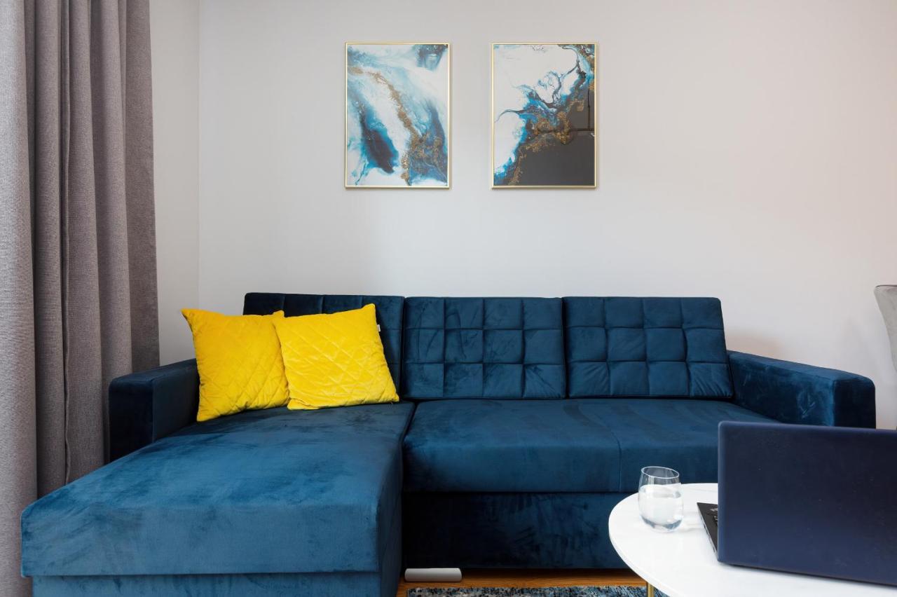 Apartament Dom Przy Okrzei By Renters Prestige Warszawa Eksteriør billede